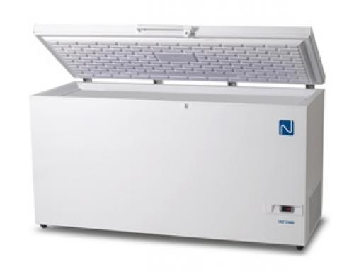 Ultra low temperature freezer